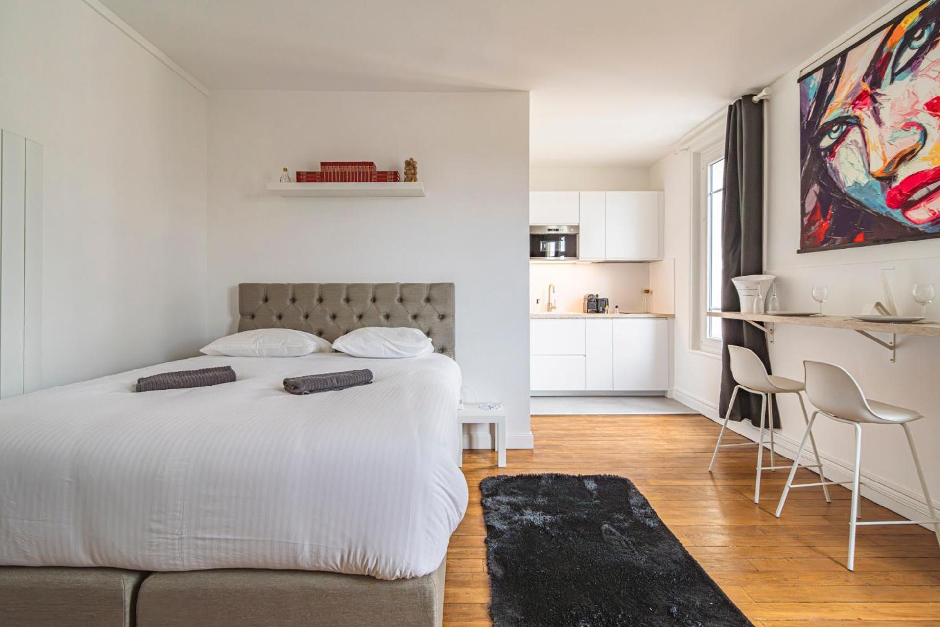Apartment Aux Clefs Des Sacres - Aristide Briand *