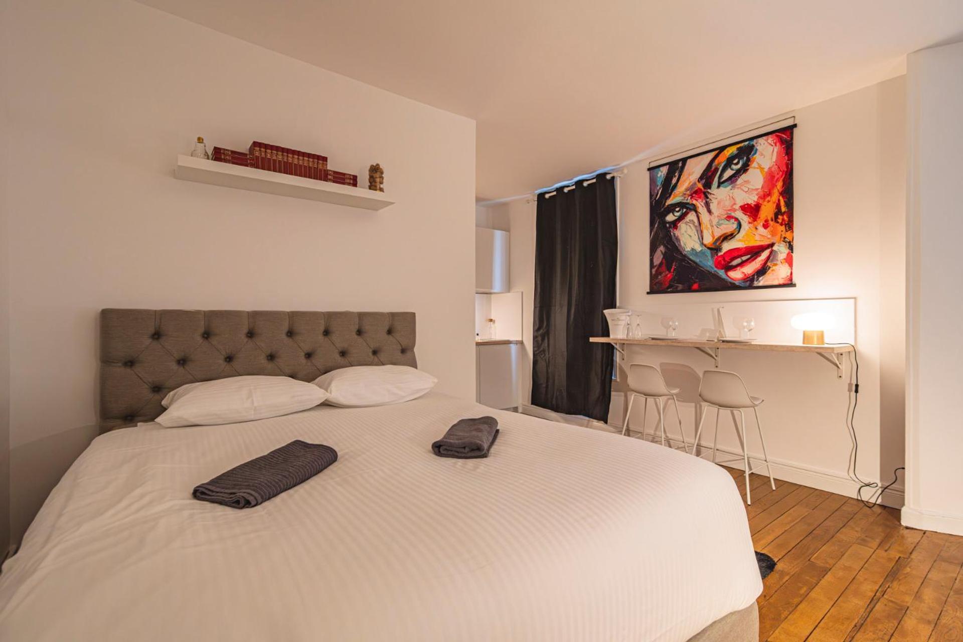 Aux Clefs Des Sacres - Aristide Briand Apartment