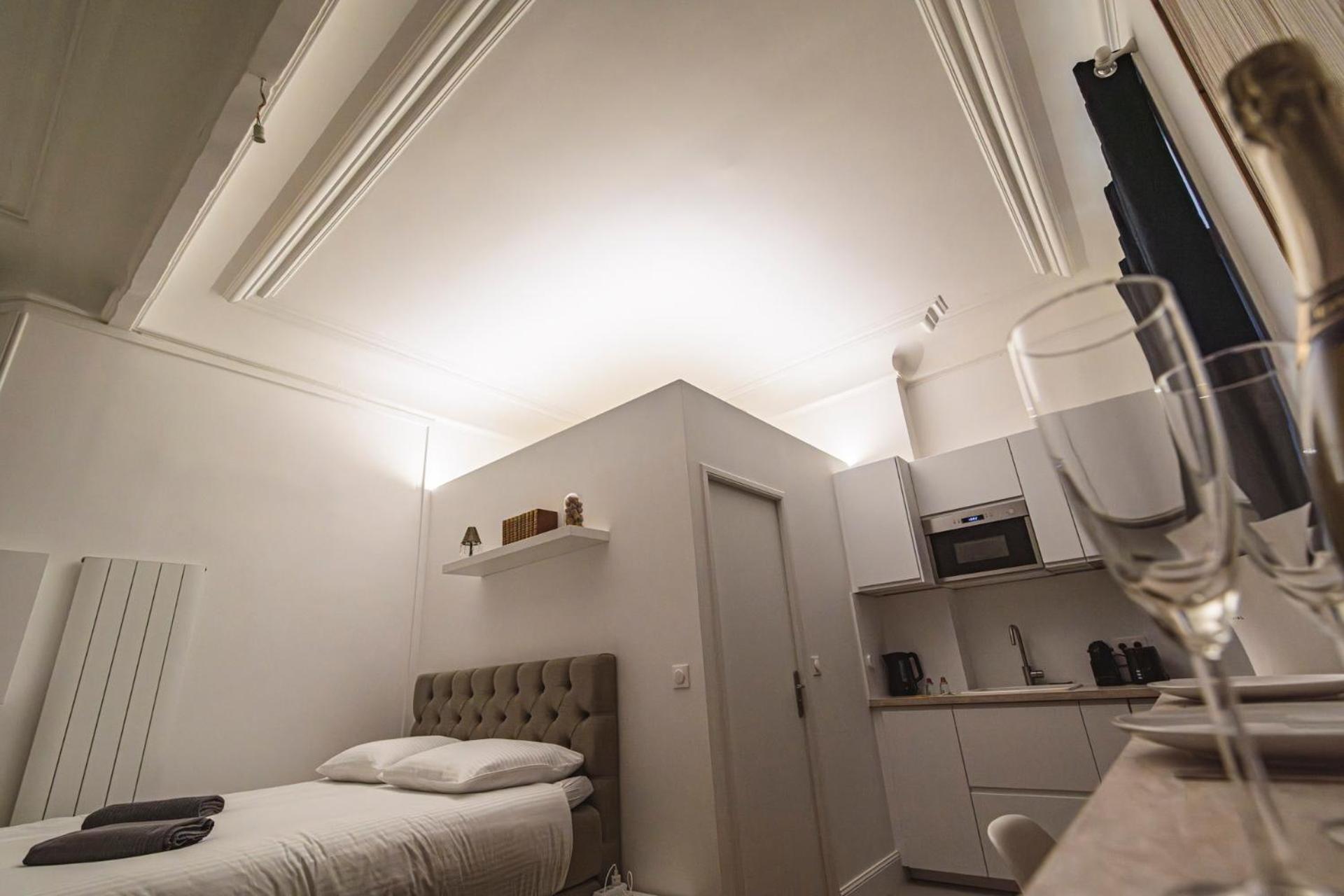 Aux Clefs Des Sacres - Aristide Briand Apartment Reims