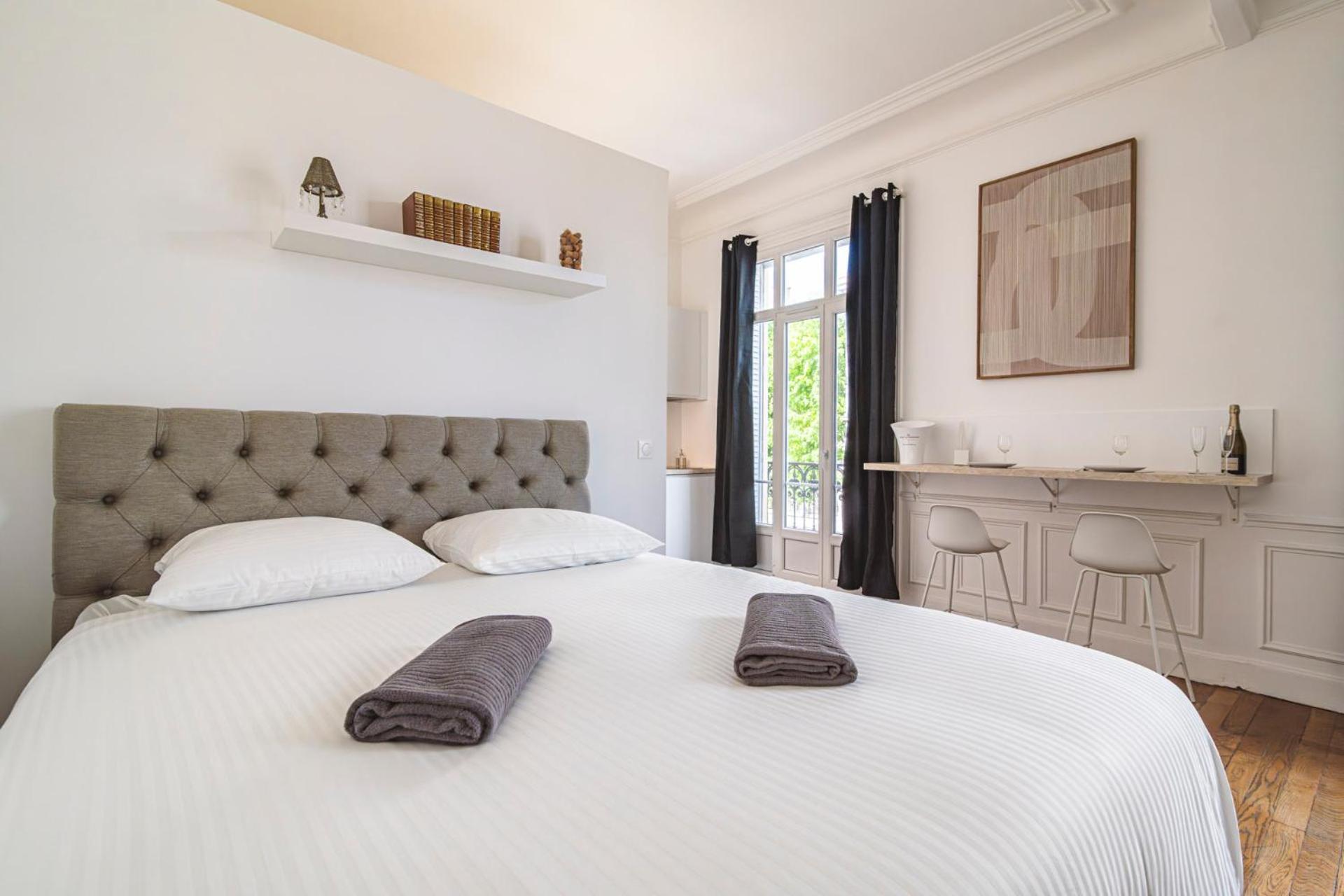 Aux Clefs Des Sacres - Aristide Briand Apartment Reims