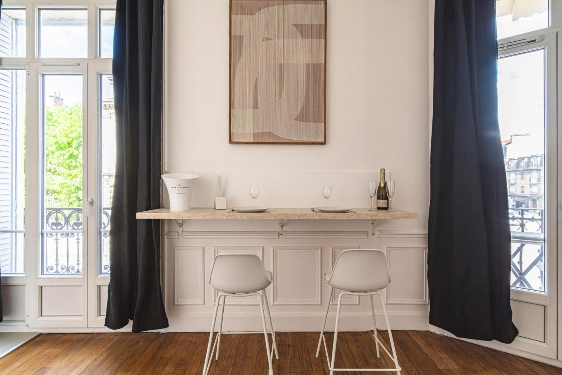 Apartment Aux Clefs Des Sacres - Aristide Briand